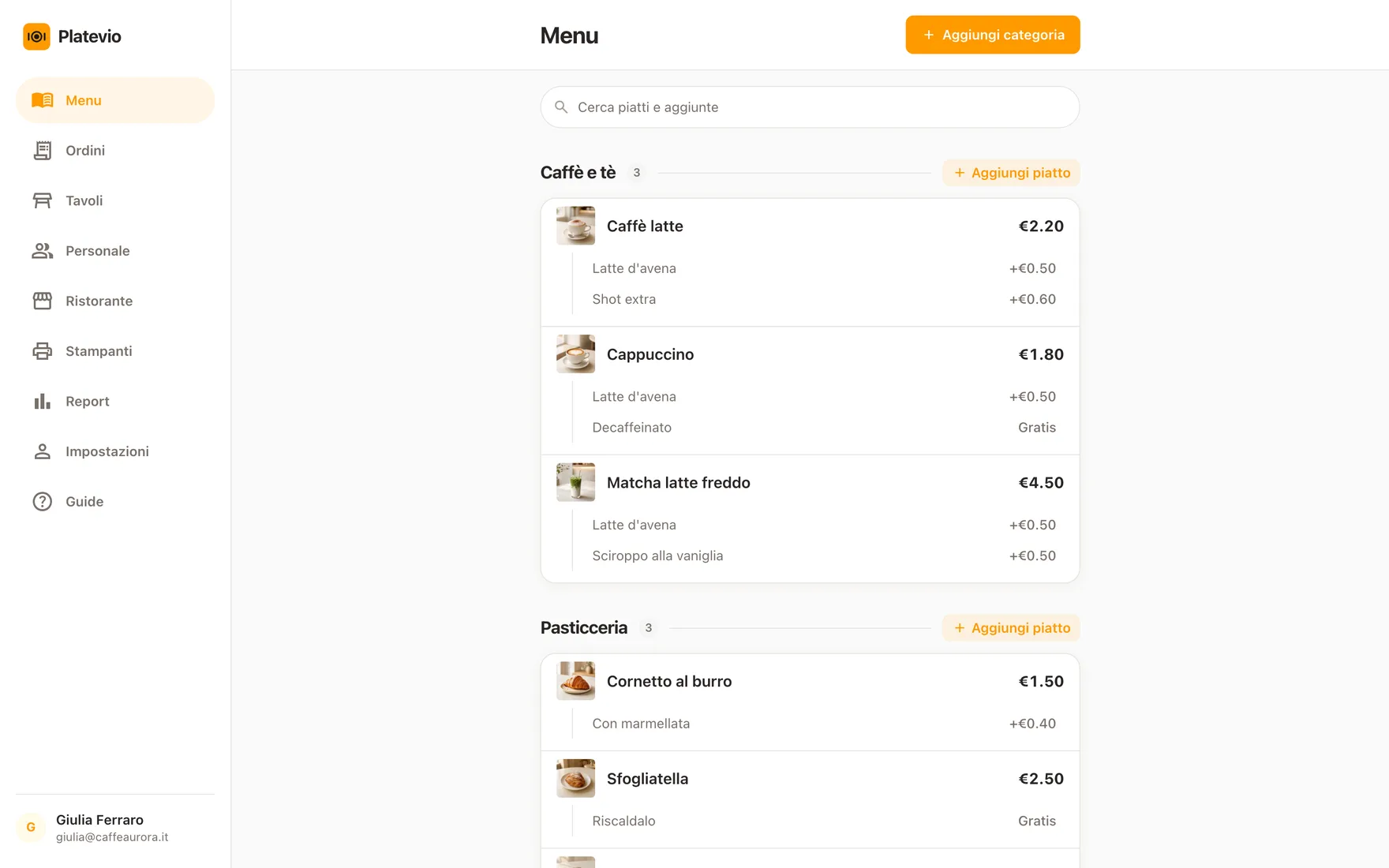 Il gestionale Platevio aperto in un browser su un portatile: il menu di un bar con foto, prezzi e varianti